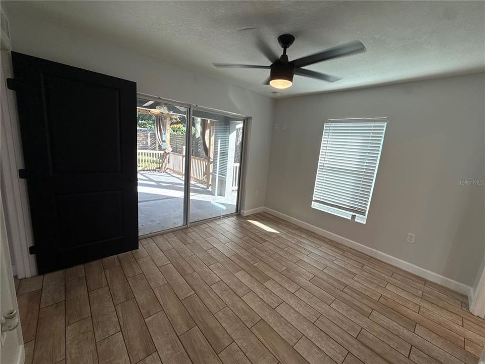 Active With Contract: $349,900 (3 beds, 2 baths, 1667 Square Feet)