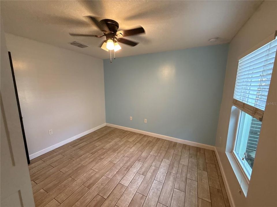 Active With Contract: $349,900 (3 beds, 2 baths, 1667 Square Feet)