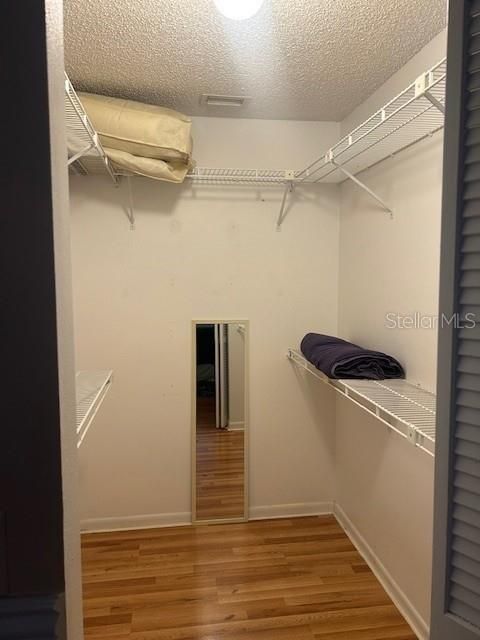 出租: $1,800 (2 贝兹, 2 浴室, 1341 平方英尺)