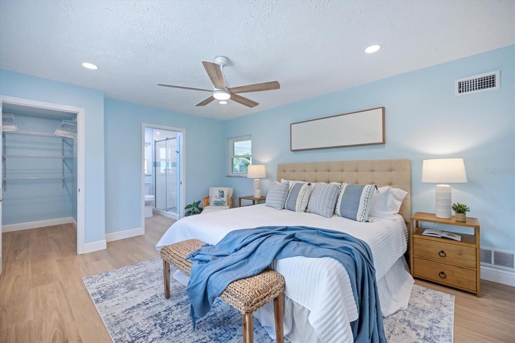 For Sale: $344,000 (3 beds, 2 baths, 1360 Square Feet)