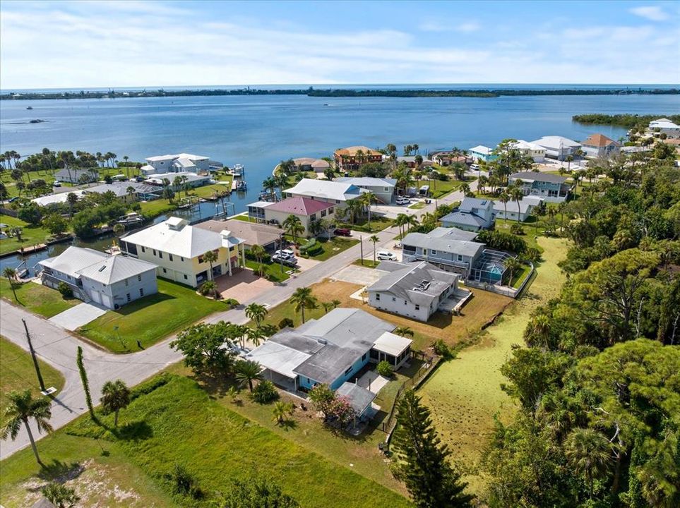 For Sale: $344,000 (3 beds, 2 baths, 1360 Square Feet)