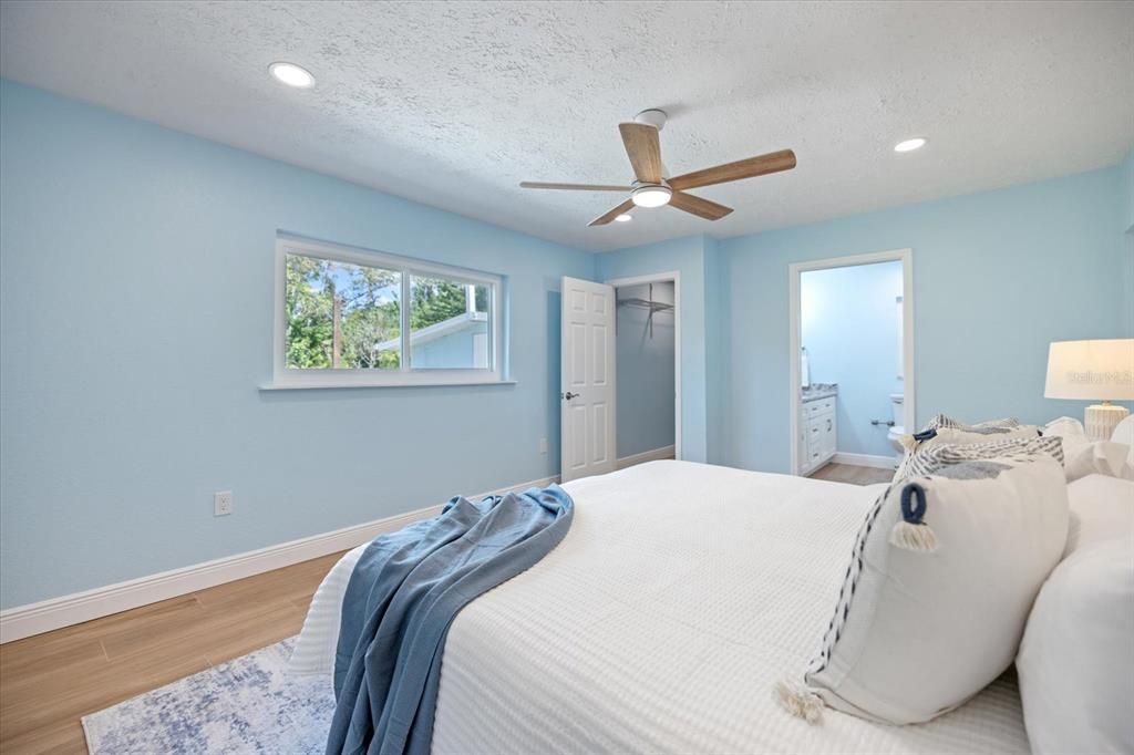 For Sale: $344,000 (3 beds, 2 baths, 1360 Square Feet)