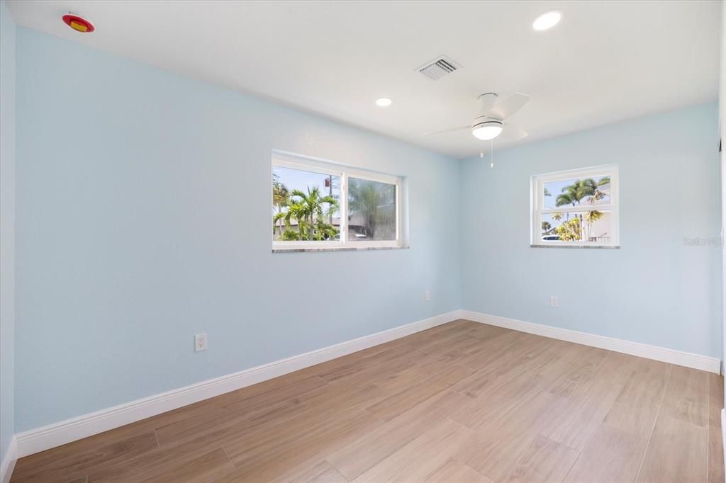 For Sale: $344,000 (3 beds, 2 baths, 1360 Square Feet)