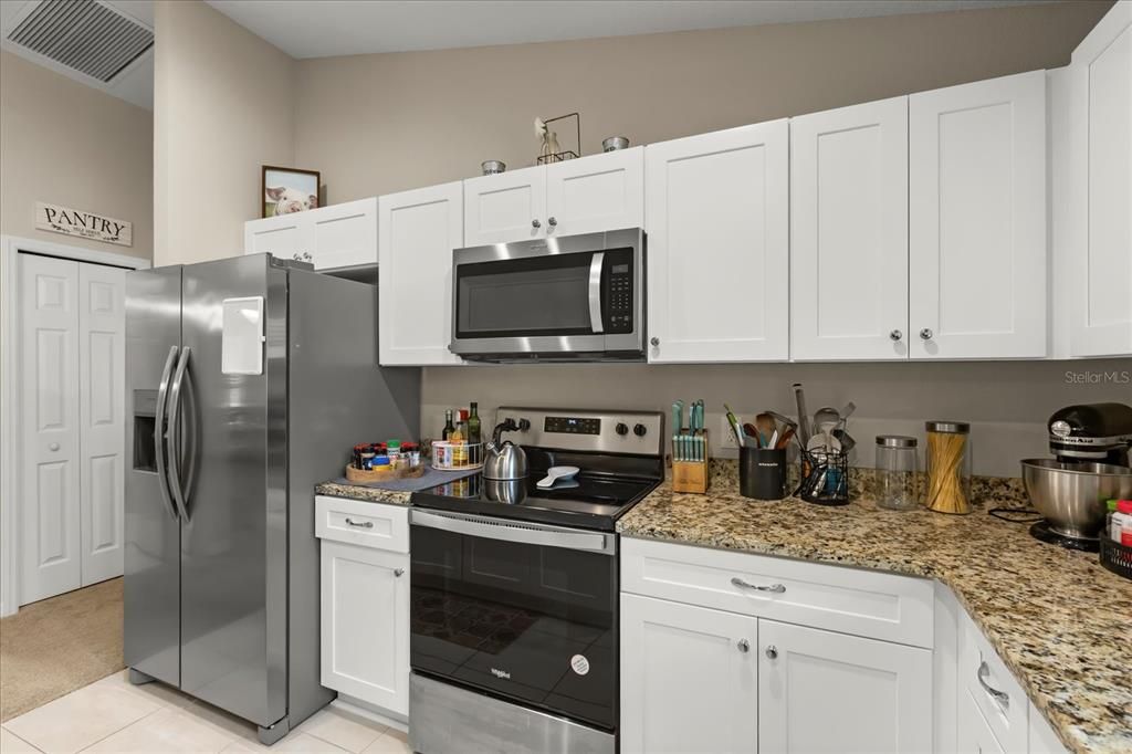 For Sale: $277,500 (3 beds, 2 baths, 1569 Square Feet)