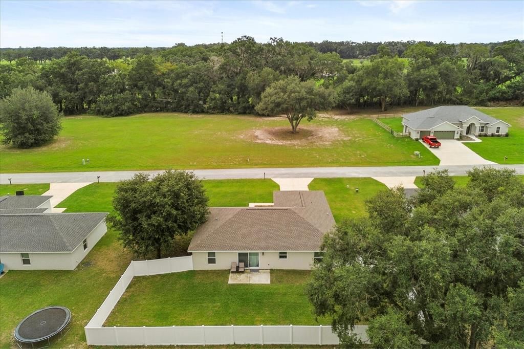 For Sale: $277,500 (3 beds, 2 baths, 1569 Square Feet)