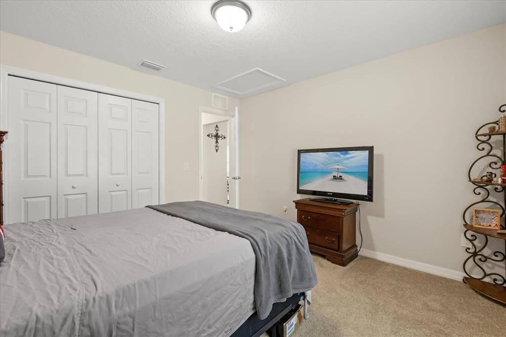 For Sale: $277,500 (3 beds, 2 baths, 1569 Square Feet)