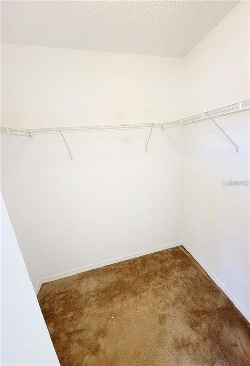 合同活跃: $1,595 (2 贝兹, 2 浴室, 1296 平方英尺)