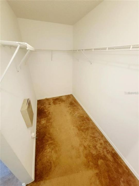 合同活跃: $1,595 (2 贝兹, 2 浴室, 1296 平方英尺)