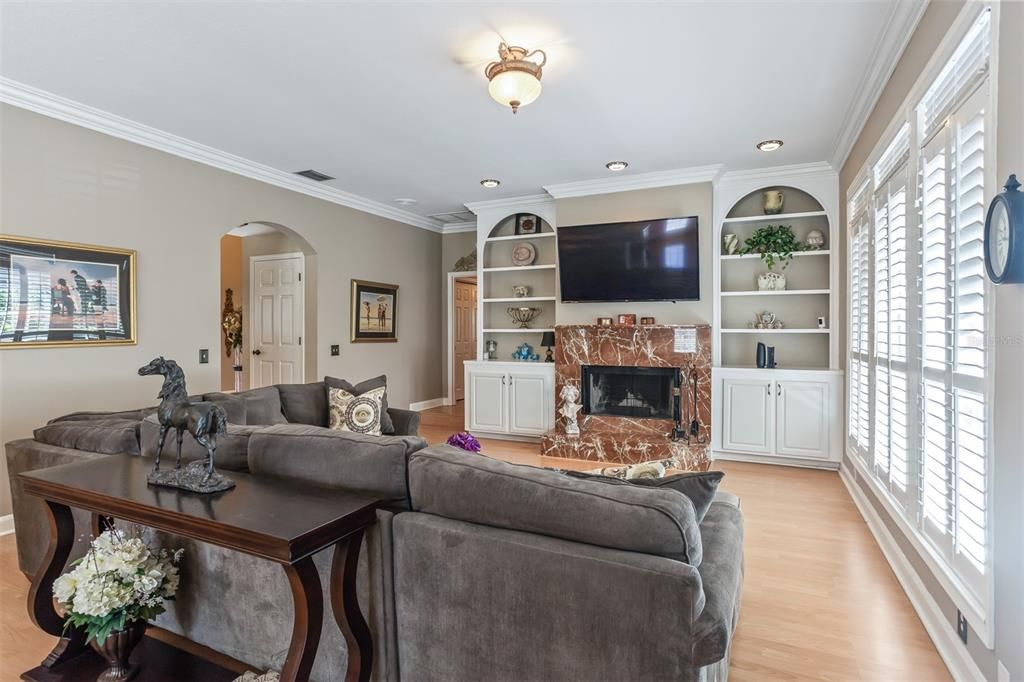 For Sale: $1,350,000 (4 beds, 2 baths, 2703 Square Feet)