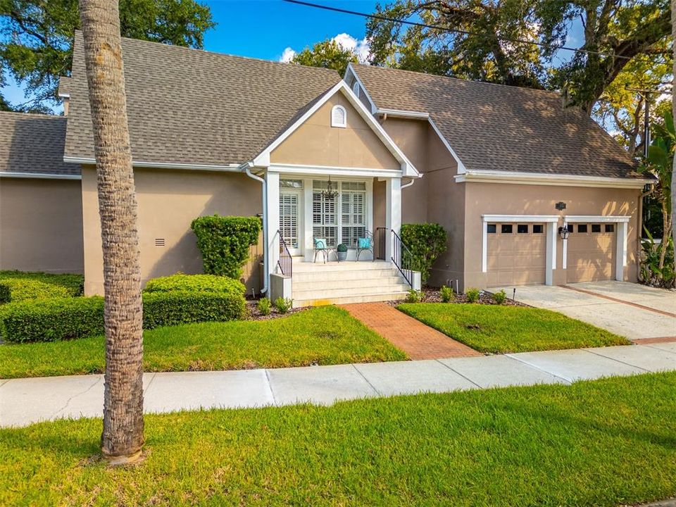 For Sale: $1,350,000 (4 beds, 2 baths, 2703 Square Feet)