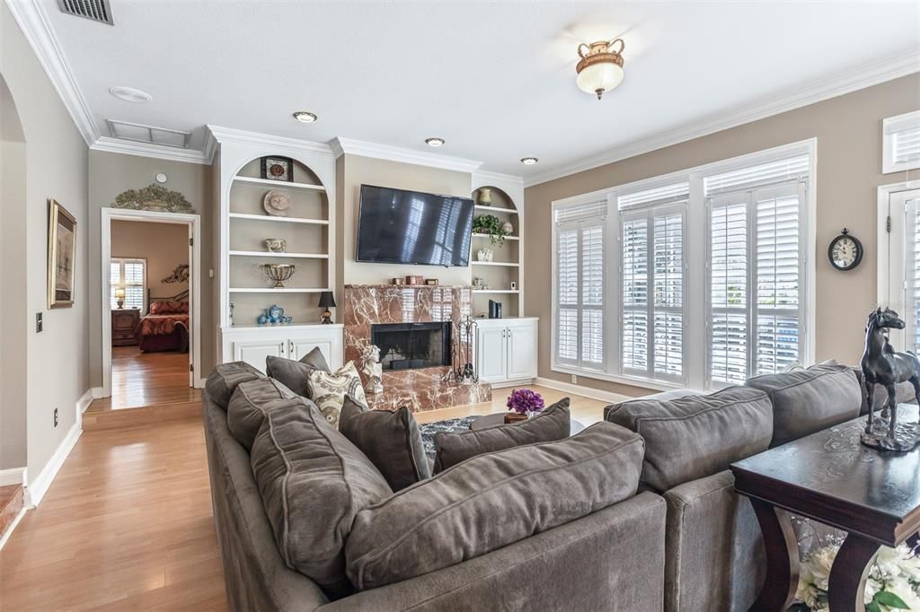 For Sale: $1,350,000 (4 beds, 2 baths, 2703 Square Feet)