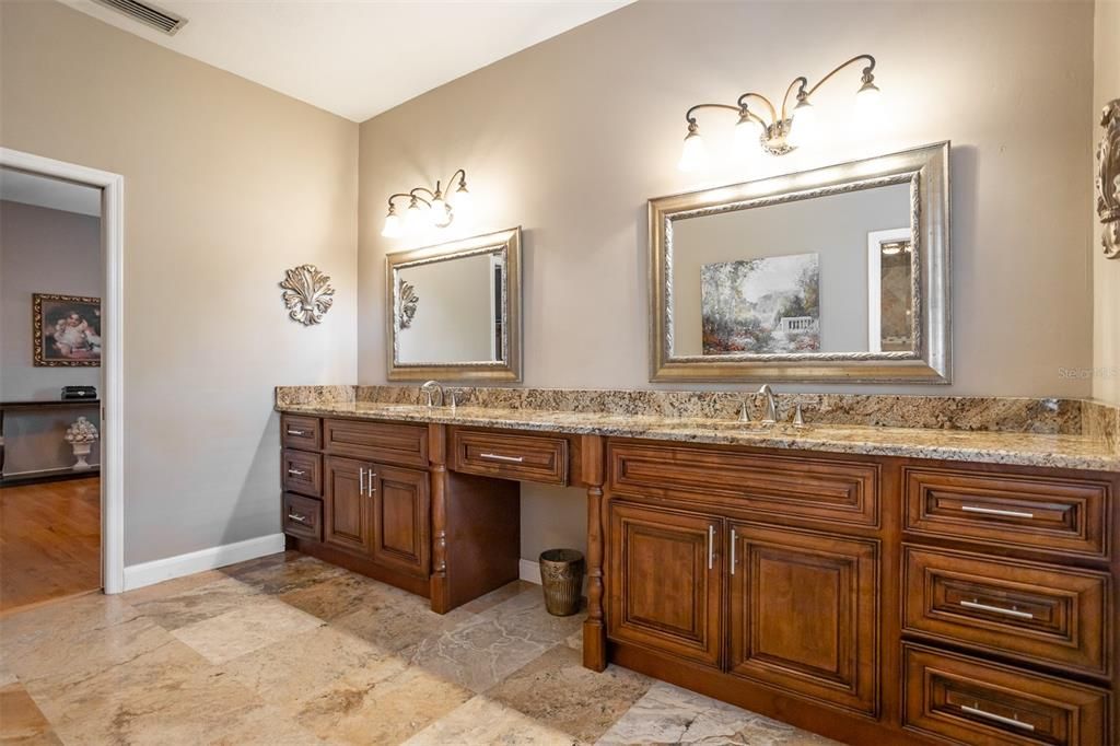 For Sale: $1,350,000 (4 beds, 2 baths, 2703 Square Feet)