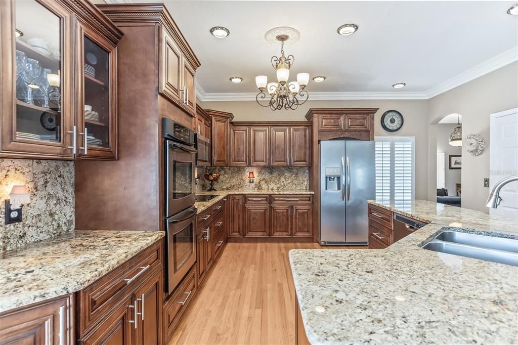 For Sale: $1,350,000 (4 beds, 2 baths, 2703 Square Feet)