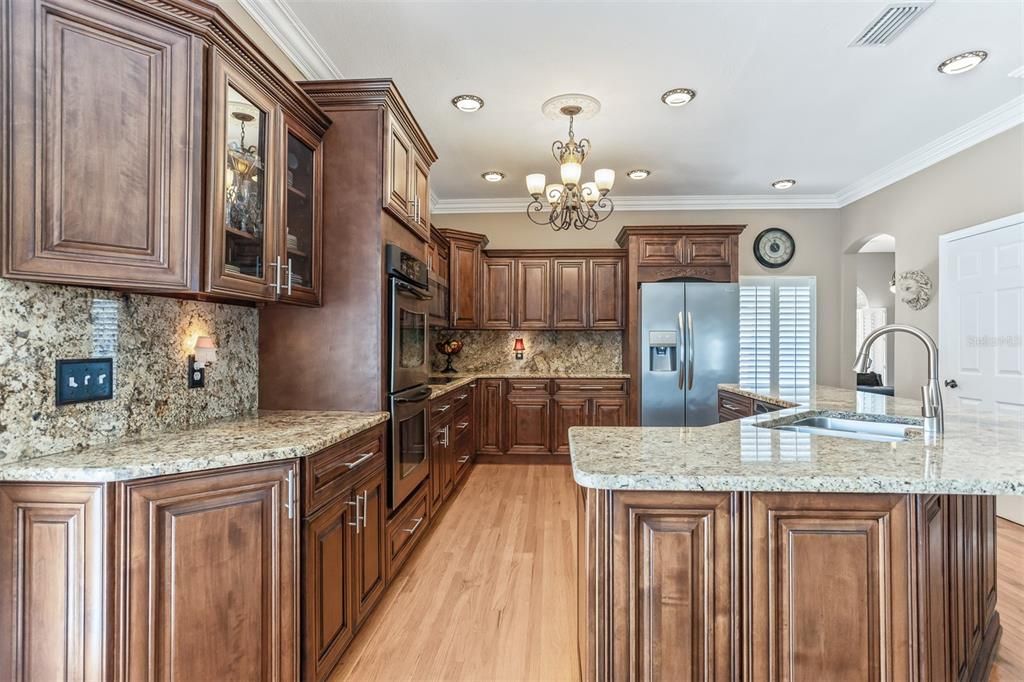 For Sale: $1,350,000 (4 beds, 2 baths, 2703 Square Feet)