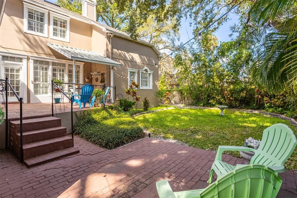 For Sale: $1,350,000 (4 beds, 2 baths, 2703 Square Feet)