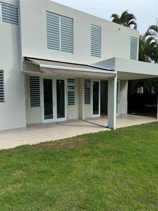 For Rent: $4,500 (4 beds, 2 baths, 3000 Square Feet)