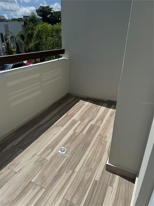 For Rent: $4,500 (4 beds, 2 baths, 3000 Square Feet)