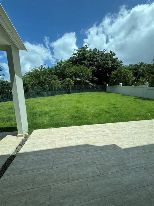 For Rent: $4,500 (4 beds, 2 baths, 3000 Square Feet)