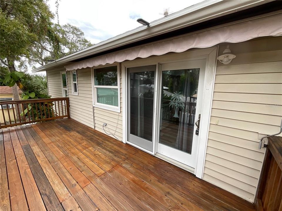 For Sale: $535,000 (2 beds, 2 baths, 1320 Square Feet)