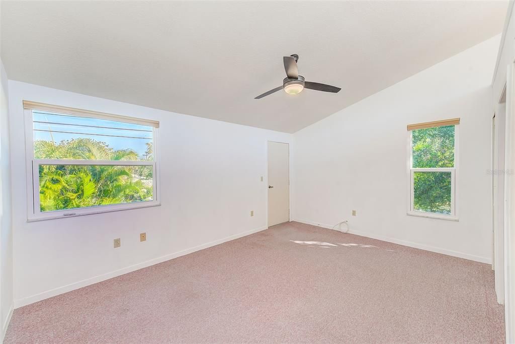 En Venta: $535,000 (2 camas, 2 baños, 1320 Pies cuadrados)