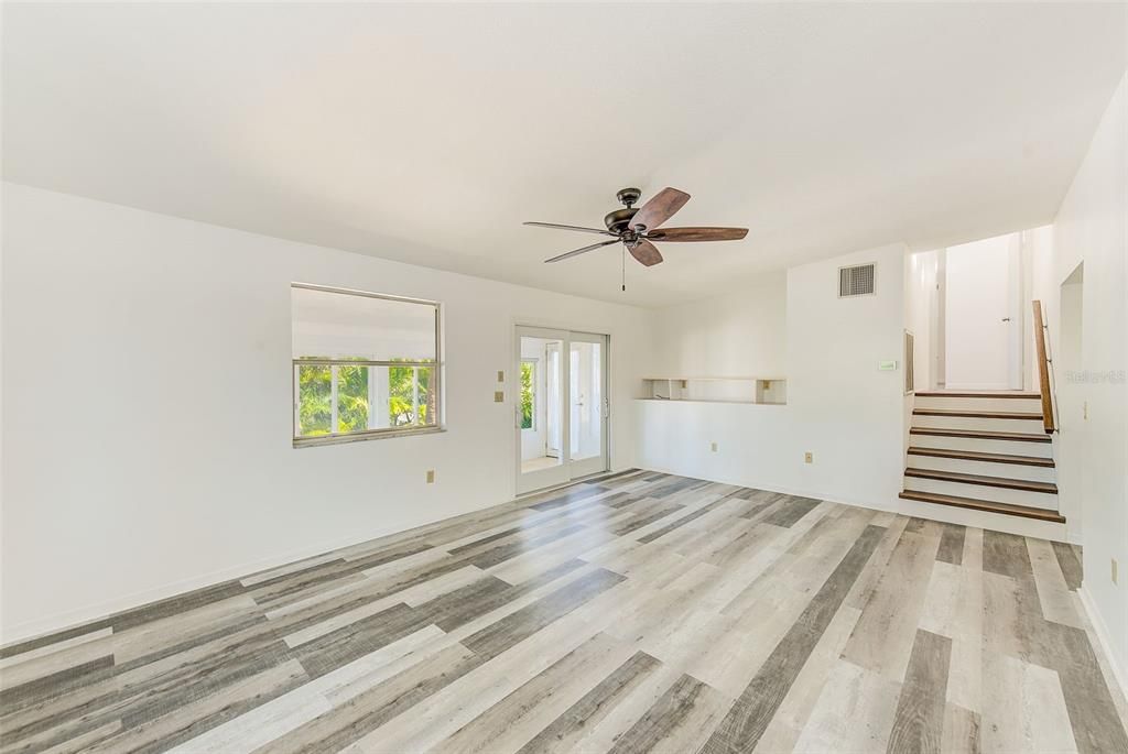 En Venta: $535,000 (2 camas, 2 baños, 1320 Pies cuadrados)