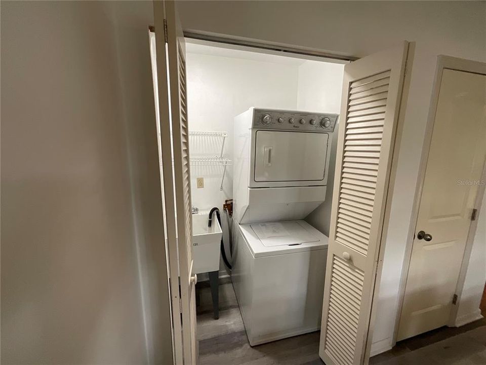 For Sale: $535,000 (2 beds, 2 baths, 1320 Square Feet)