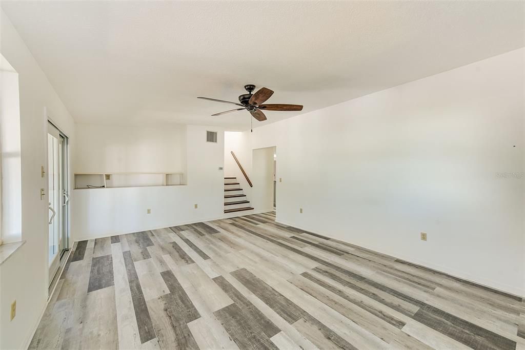 En Venta: $535,000 (2 camas, 2 baños, 1320 Pies cuadrados)