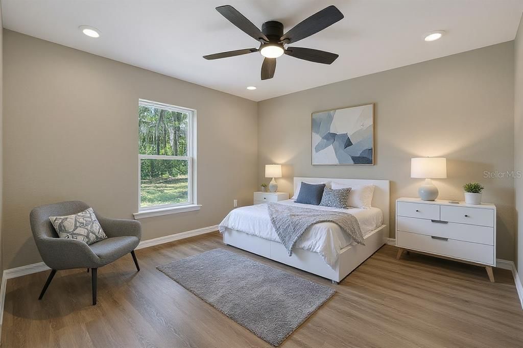 For Sale: $275,000 (3 beds, 2 baths, 1370 Square Feet)