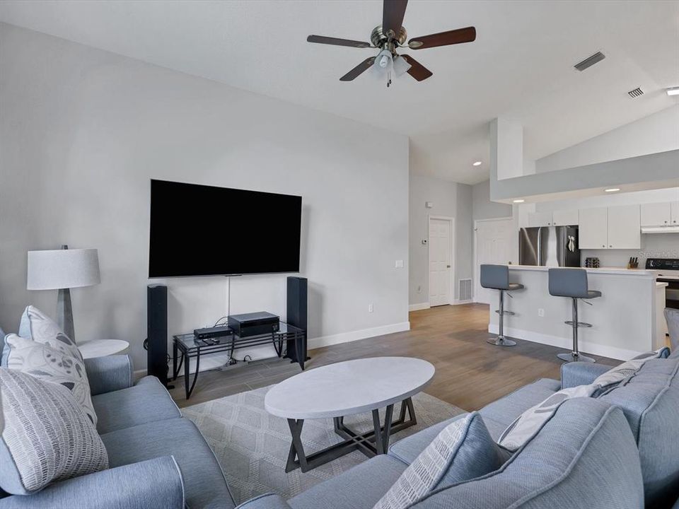 For Rent: $3,200 (2 beds, 2 baths, 1064 Square Feet)