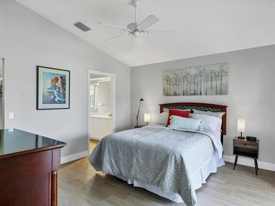 For Rent: $3,200 (2 beds, 2 baths, 1064 Square Feet)