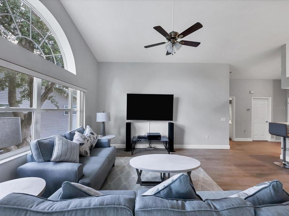 For Rent: $3,200 (2 beds, 2 baths, 1064 Square Feet)