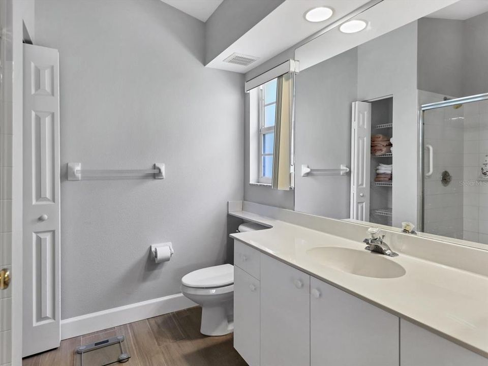 For Rent: $3,200 (2 beds, 2 baths, 1064 Square Feet)