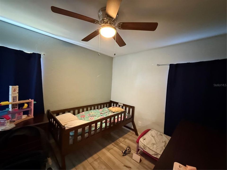 For Sale: $230,000 (3 beds, 1 baths, 1087 Square Feet)