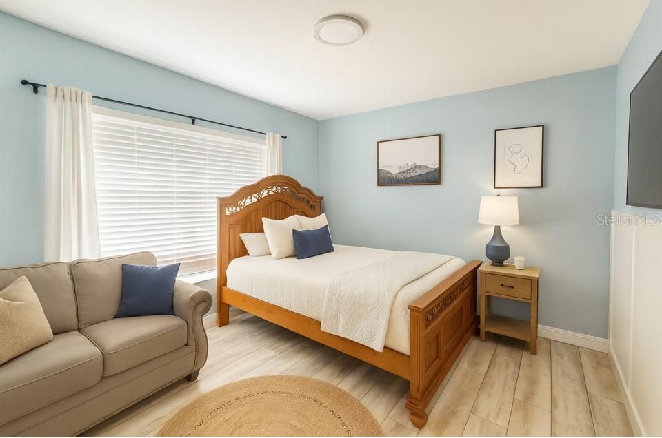 For Sale: $230,000 (3 beds, 1 baths, 1087 Square Feet)