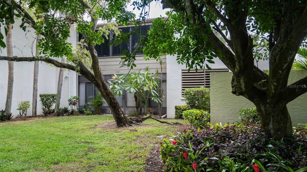 En Venta: $220,000 (2 camas, 2 baños, 940 Pies cuadrados)