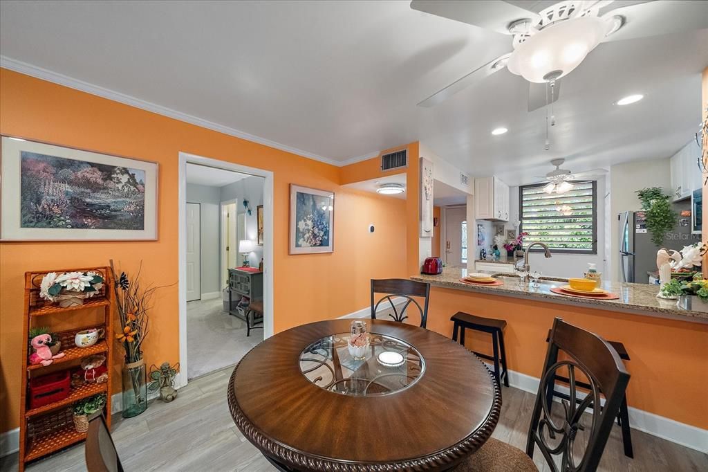 En Venta: $220,000 (2 camas, 2 baños, 940 Pies cuadrados)