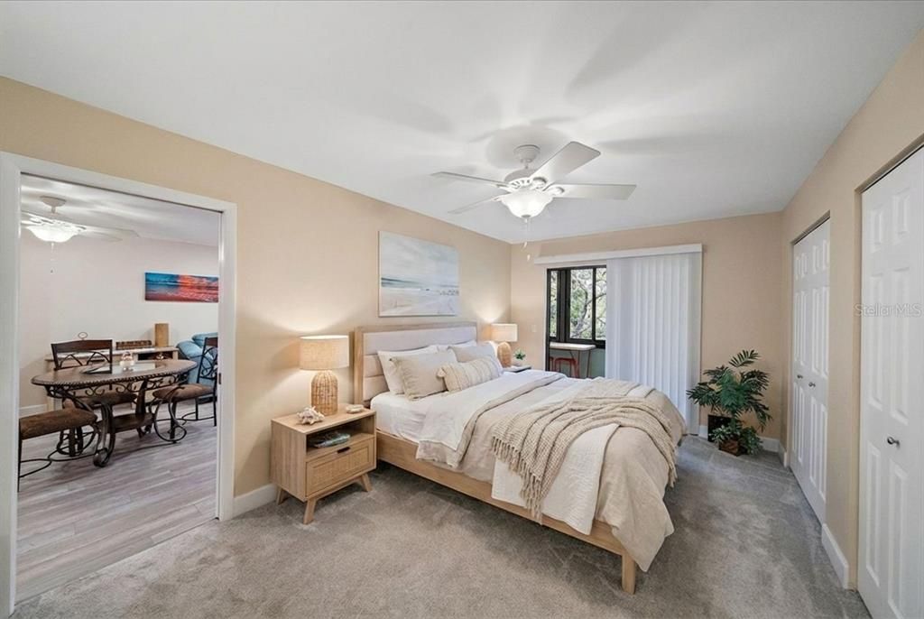 En Venta: $220,000 (2 camas, 2 baños, 940 Pies cuadrados)