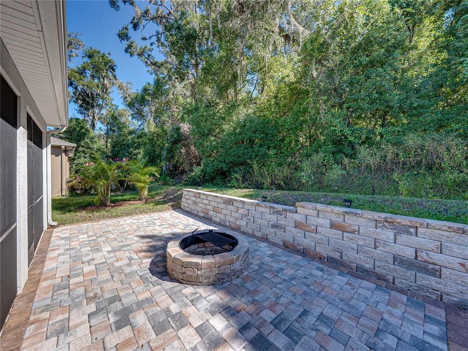 待售: $424,900 (4 贝兹, 2 浴室, 2057 平方英尺)