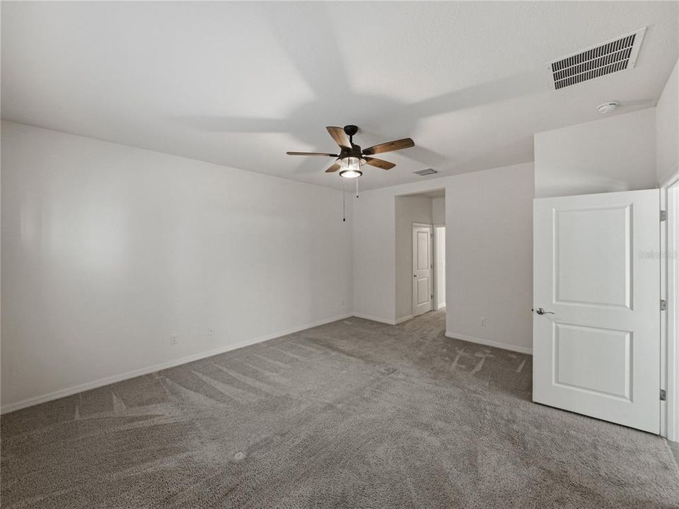 待售: $424,900 (4 贝兹, 2 浴室, 2057 平方英尺)