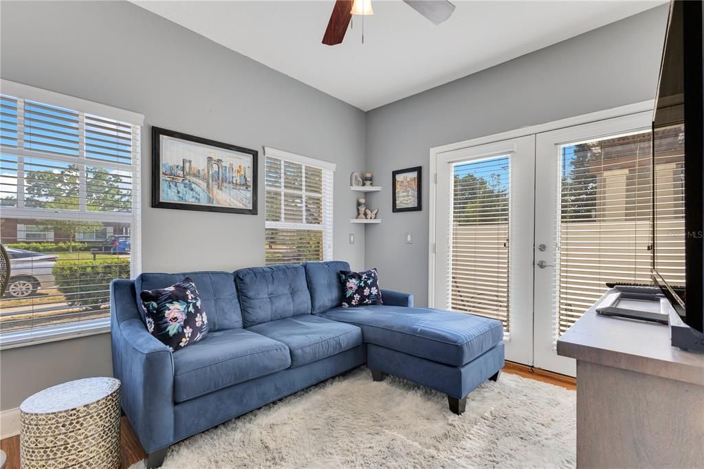 For Sale: $579,900 (3 beds, 3 baths, 2154 Square Feet)