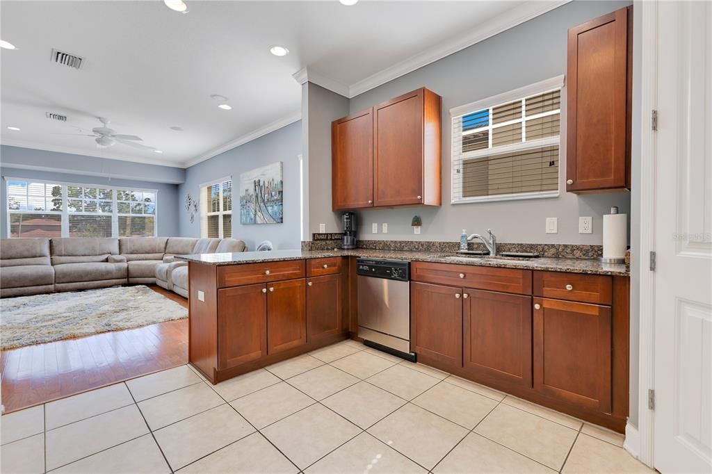 For Sale: $579,900 (3 beds, 3 baths, 2154 Square Feet)