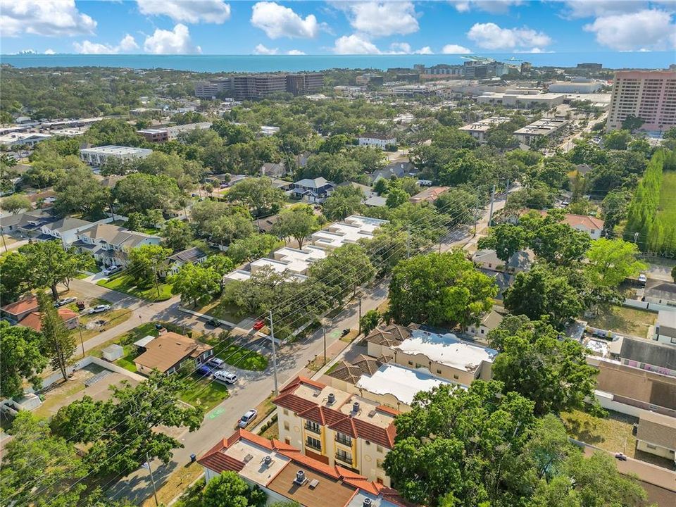 For Sale: $579,900 (3 beds, 3 baths, 2154 Square Feet)