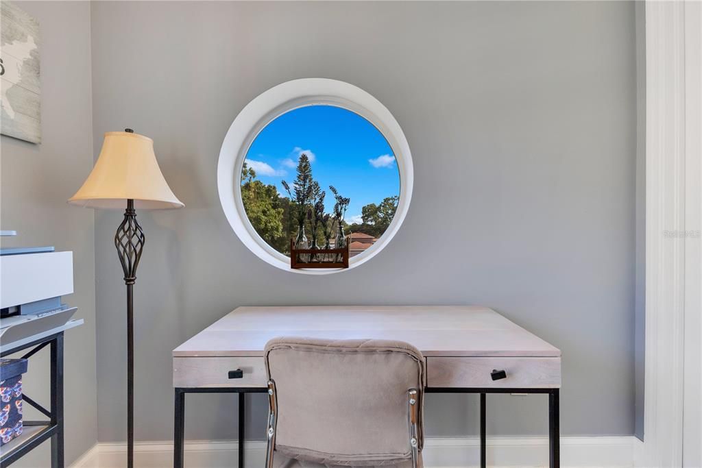 For Sale: $579,900 (3 beds, 3 baths, 2154 Square Feet)