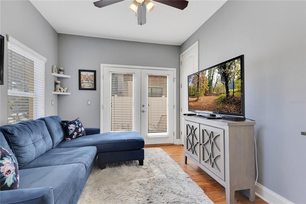 For Sale: $579,900 (3 beds, 3 baths, 2154 Square Feet)