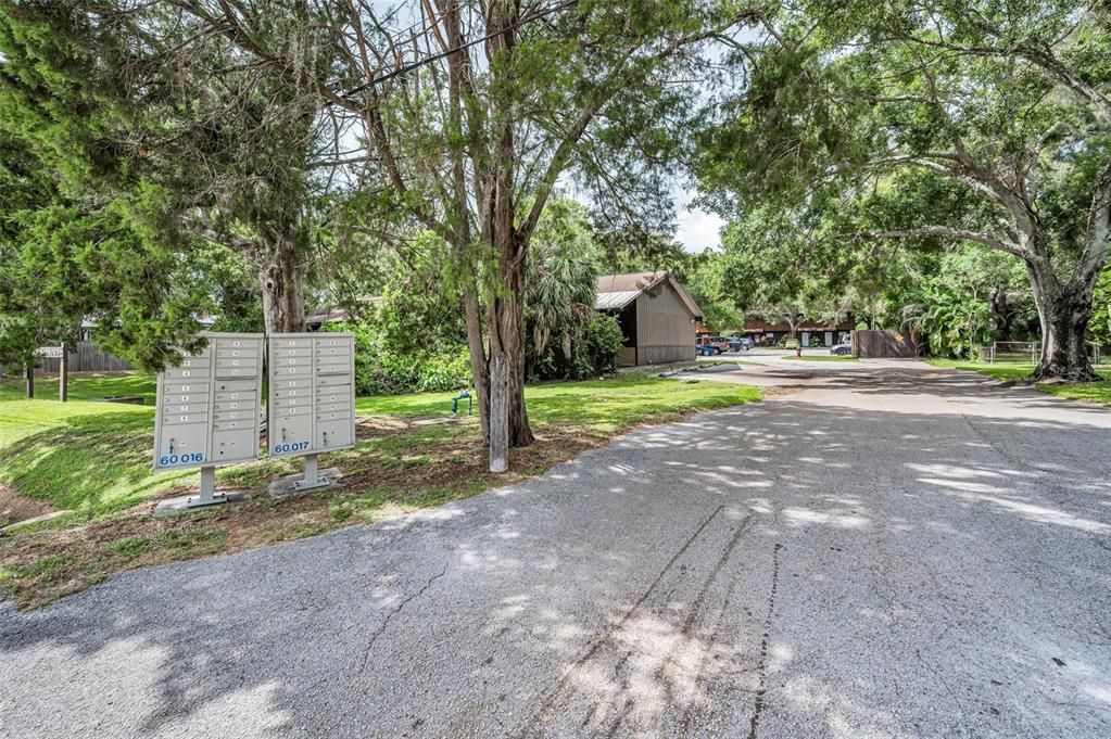 For Sale: $195,000 (2 beds, 1 baths, 900 Square Feet)