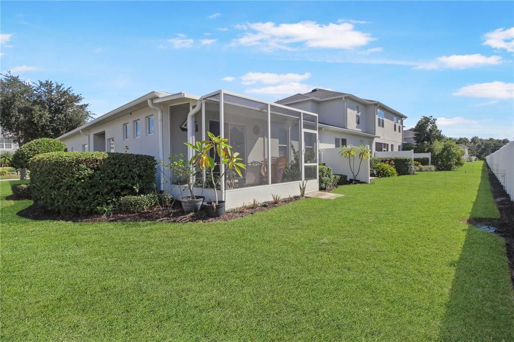 Active With Contract: $340,000 (3 beds, 2 baths, 1386 Square Feet)