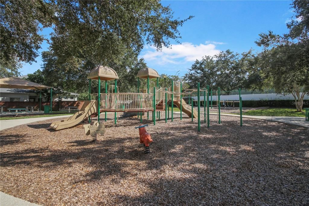 Active With Contract: $340,000 (3 beds, 2 baths, 1386 Square Feet)