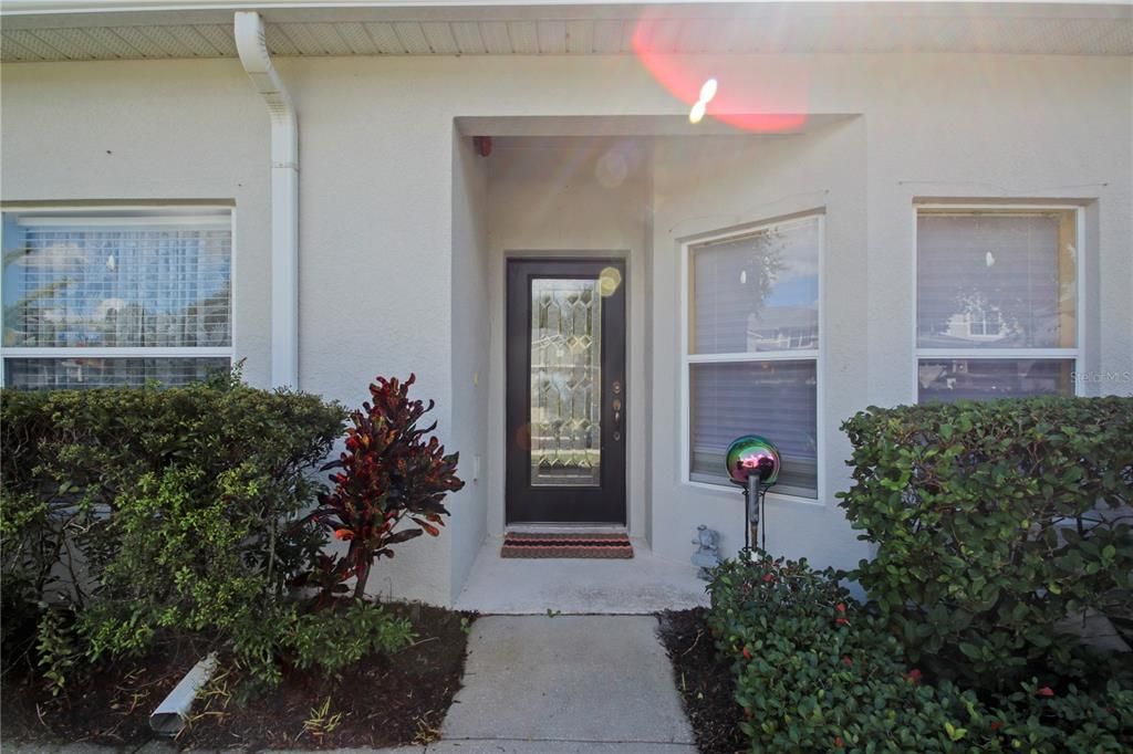 Active With Contract: $340,000 (3 beds, 2 baths, 1386 Square Feet)