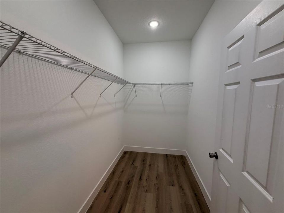 На продажу: $282,800 (3 спален, 2 ванн, 1540 Квадратных фут)