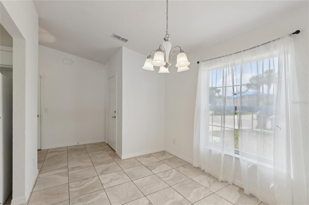 For Rent: $1,895 (3 beds, 2 baths, 1538 Square Feet)